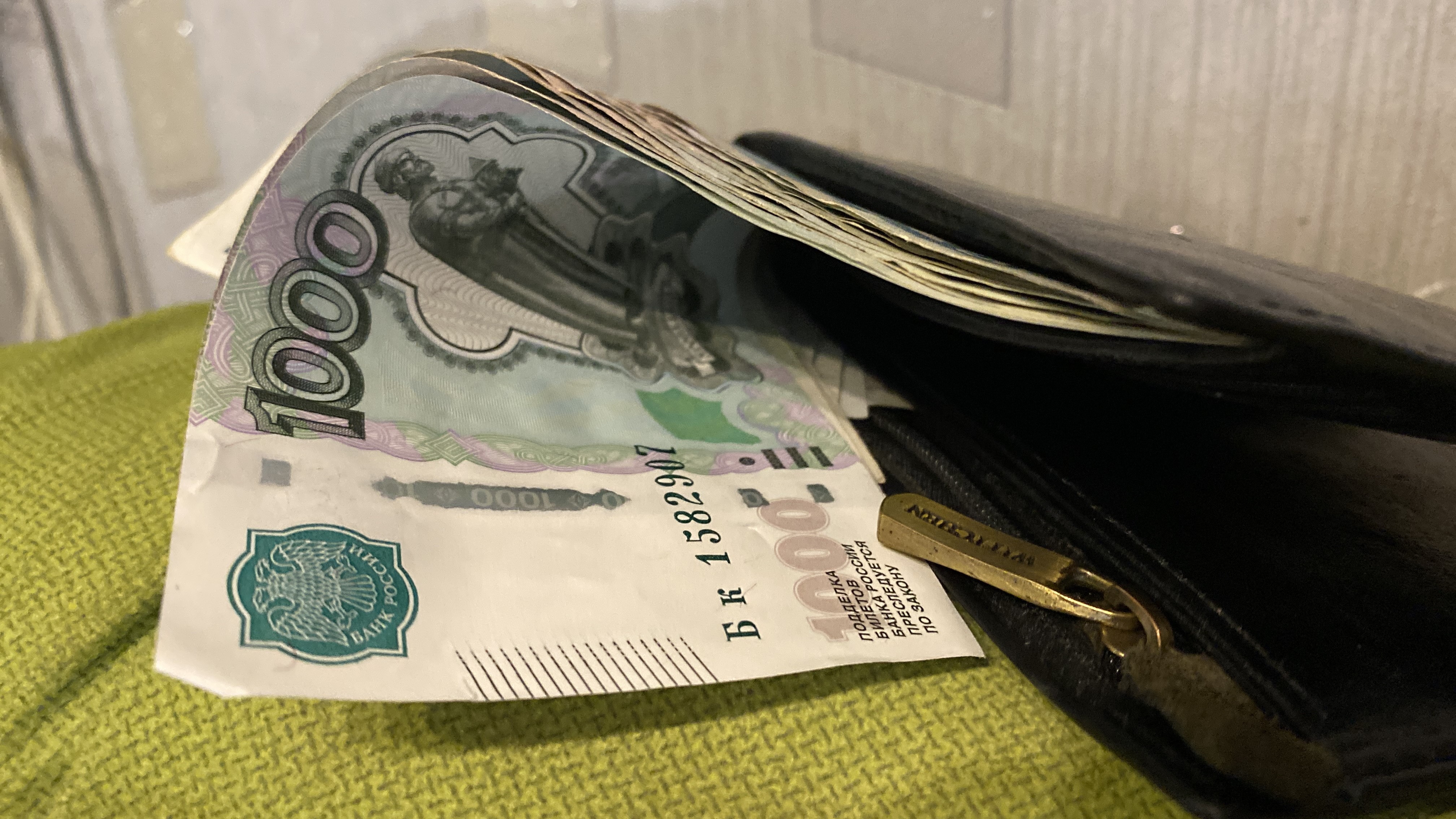 «Какой кошелёк?»: жительница Саранска обворовала в лифте пенсионерку