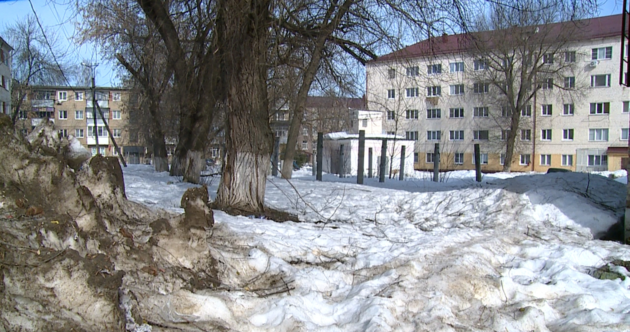 Дети прыгают как козочки: горожане в Саранске возмущены работой коммунальщиков 