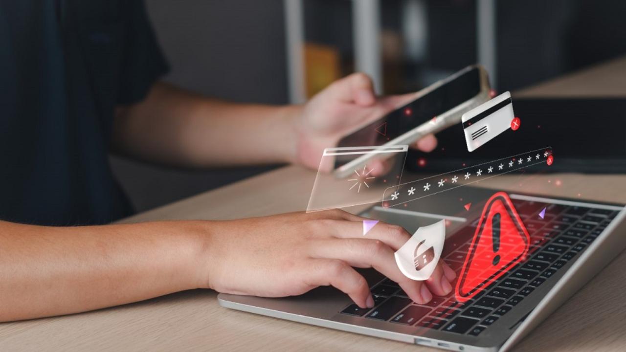 ВТБ: средний «чек» мошенников снизился в 4 раза