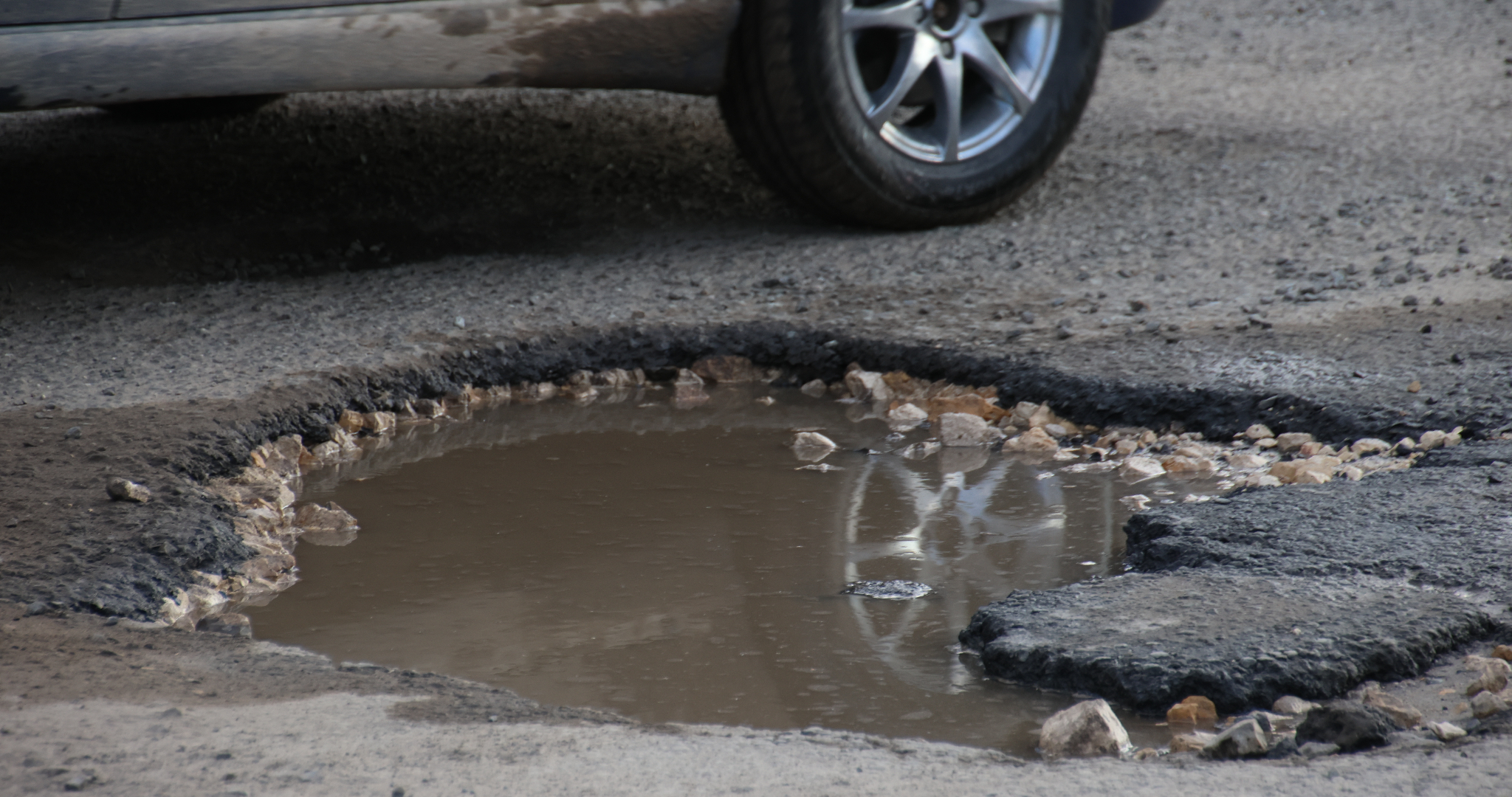 Водителей в Мордовии попросили не стесняться и судиться с владельцами разбитых дорог 