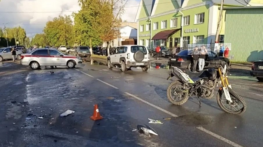В Мордовии питбайк протаранил «Хонду»