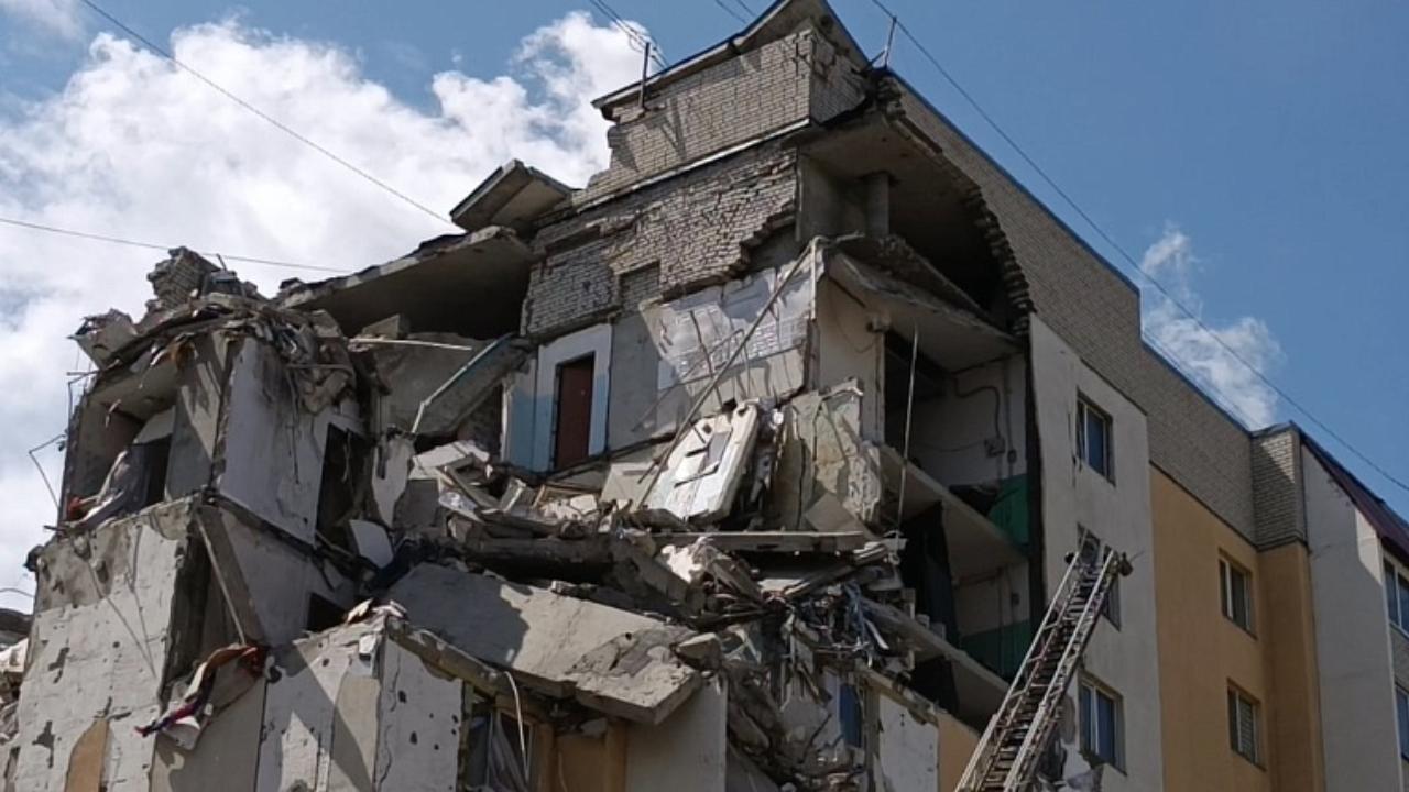 В Саратове обрушился дом: возбуждено уголовное дело В Саратове обрушился дом: возбуждено уголовное дело
