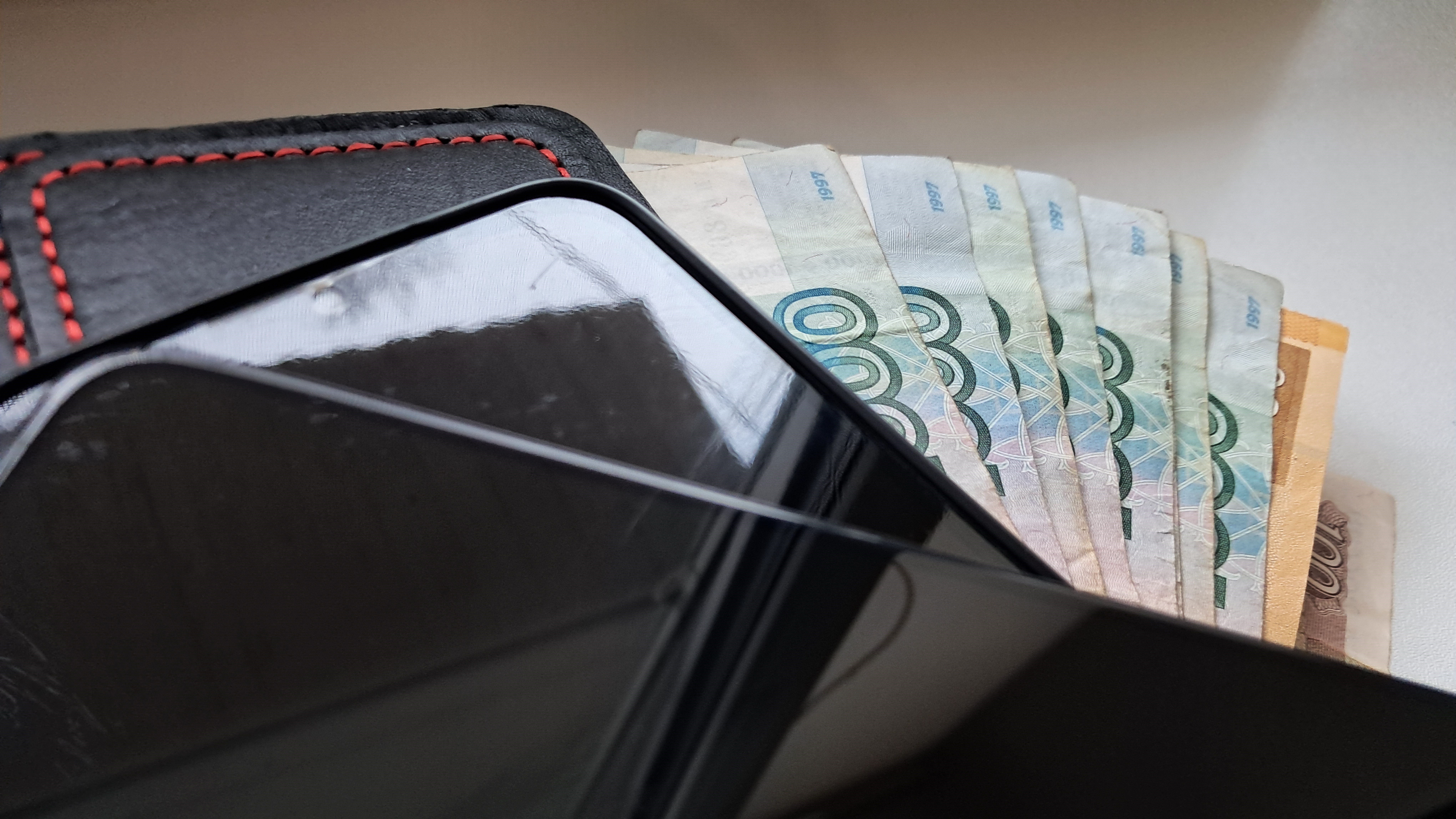 В Саранске посудомойка в первый рабочий день обокрала коллегу