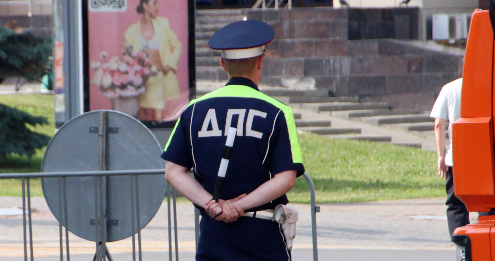 В Мордовии оштрафуют женщину, которая разрешила сыну-школьнику покататься на машине 