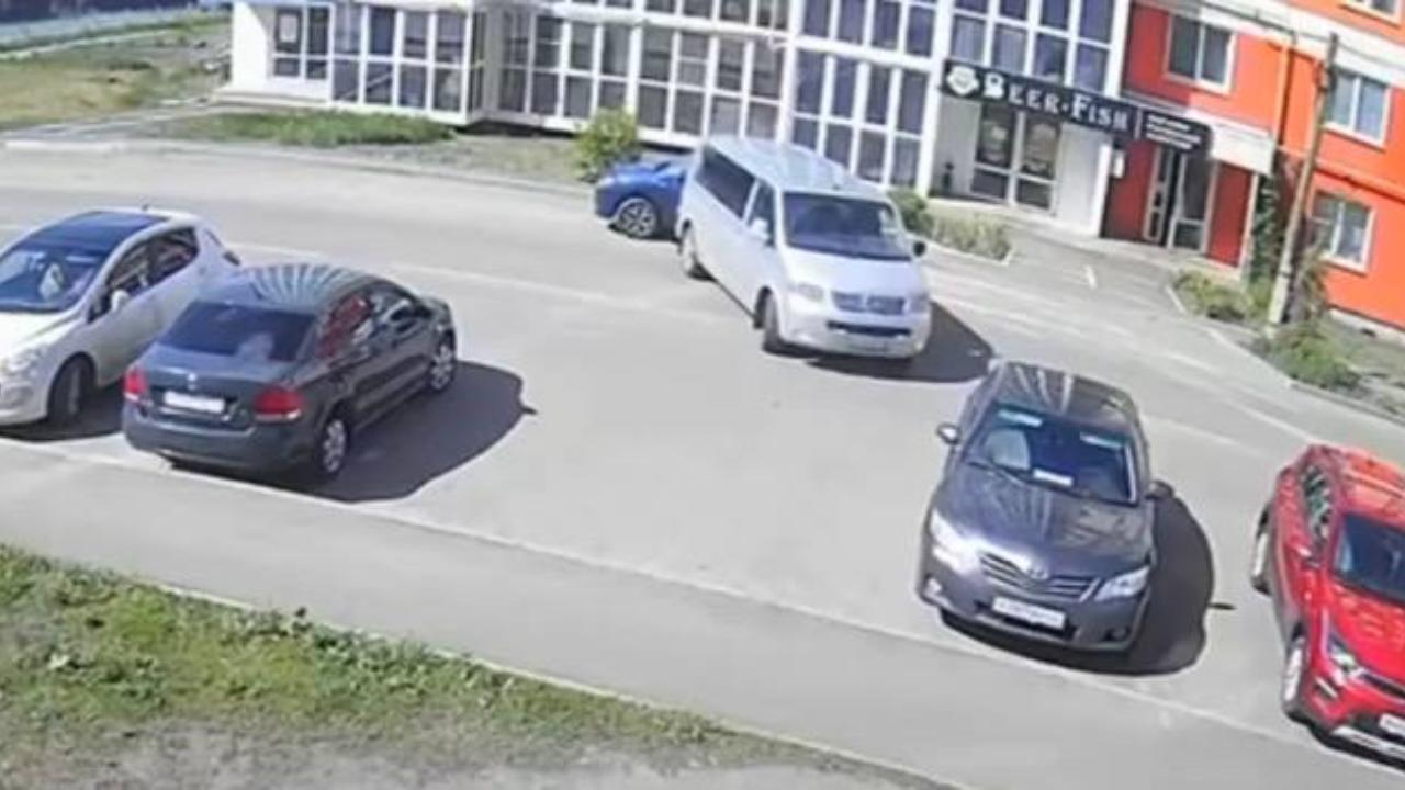 В Саранске нашли водителя, который стукнул «Рено» и уехал