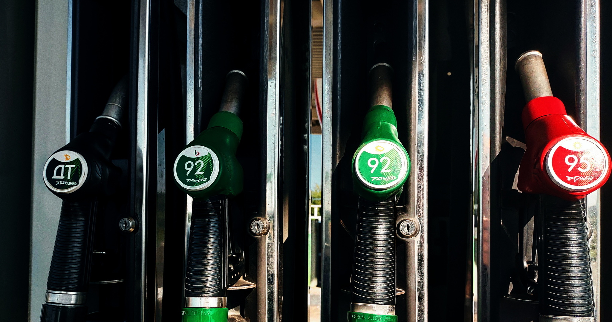 Многодетным семьям предложили выдавать льготные топливные карты 