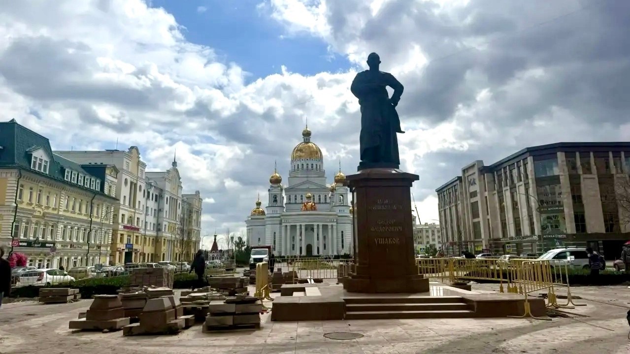 У собора Ушакова в Саранске отремонтируют гранитные цветники