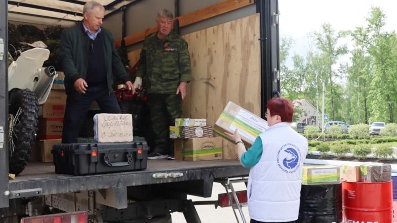 Ромодановский район отправил гуманитарный груз в зону СВО Ромодановский район отправил гуманитарный груз в зону СВО