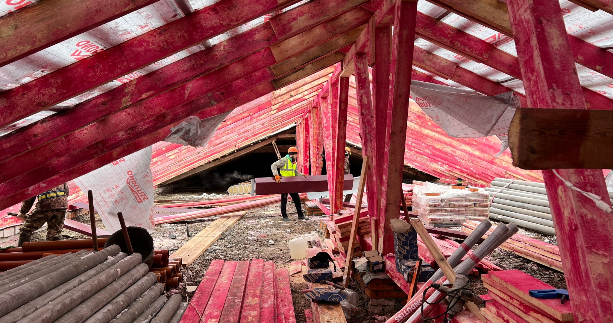 В четырёх районах Мордовии уже отремонтировали крыши многоквартирных домов 