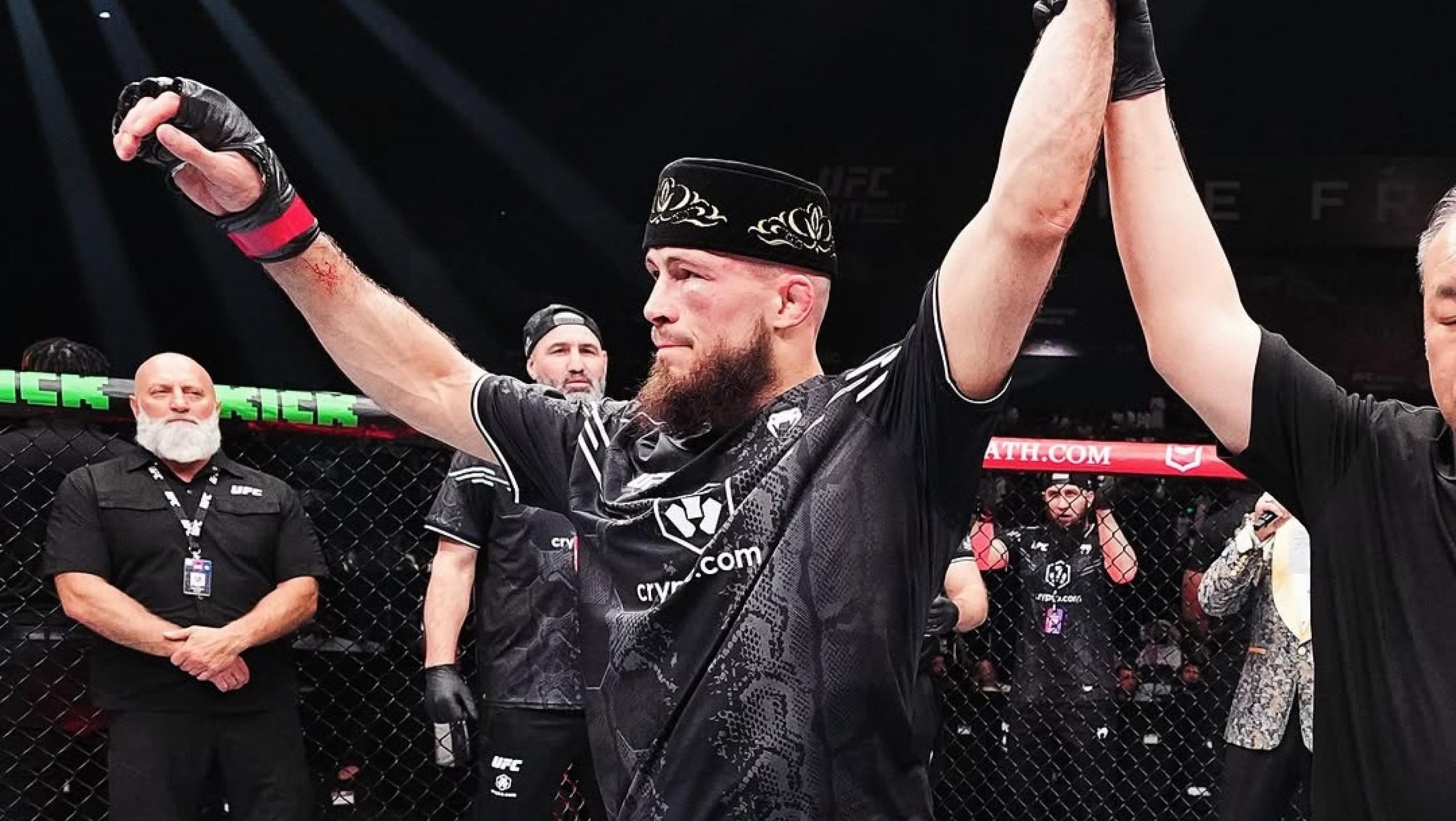 Ринат Фахретдинов снова победил в UFC Ринат Фахретдинов снова победил в UFC