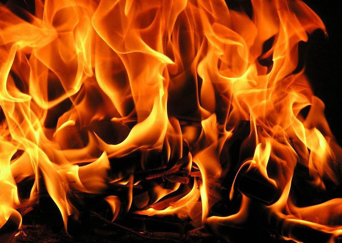 Житель Мордовии обгорел и лишился дома и машины