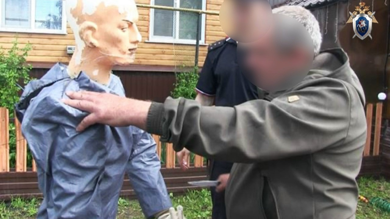 Житель Мордовии переехал недруга машиной и добил ножом