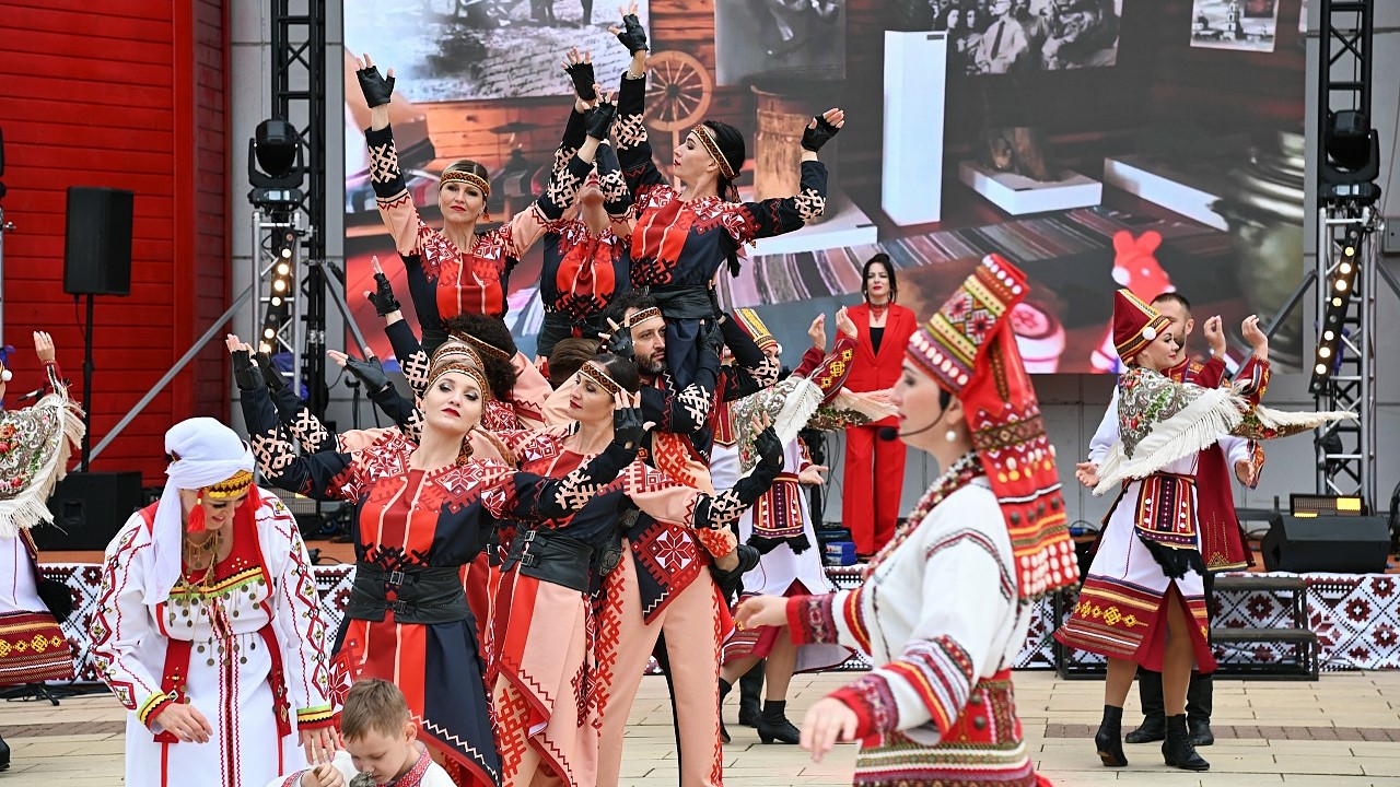 В Мордовии прошёл фестиваль «Шумбрат, Эрьзя!»