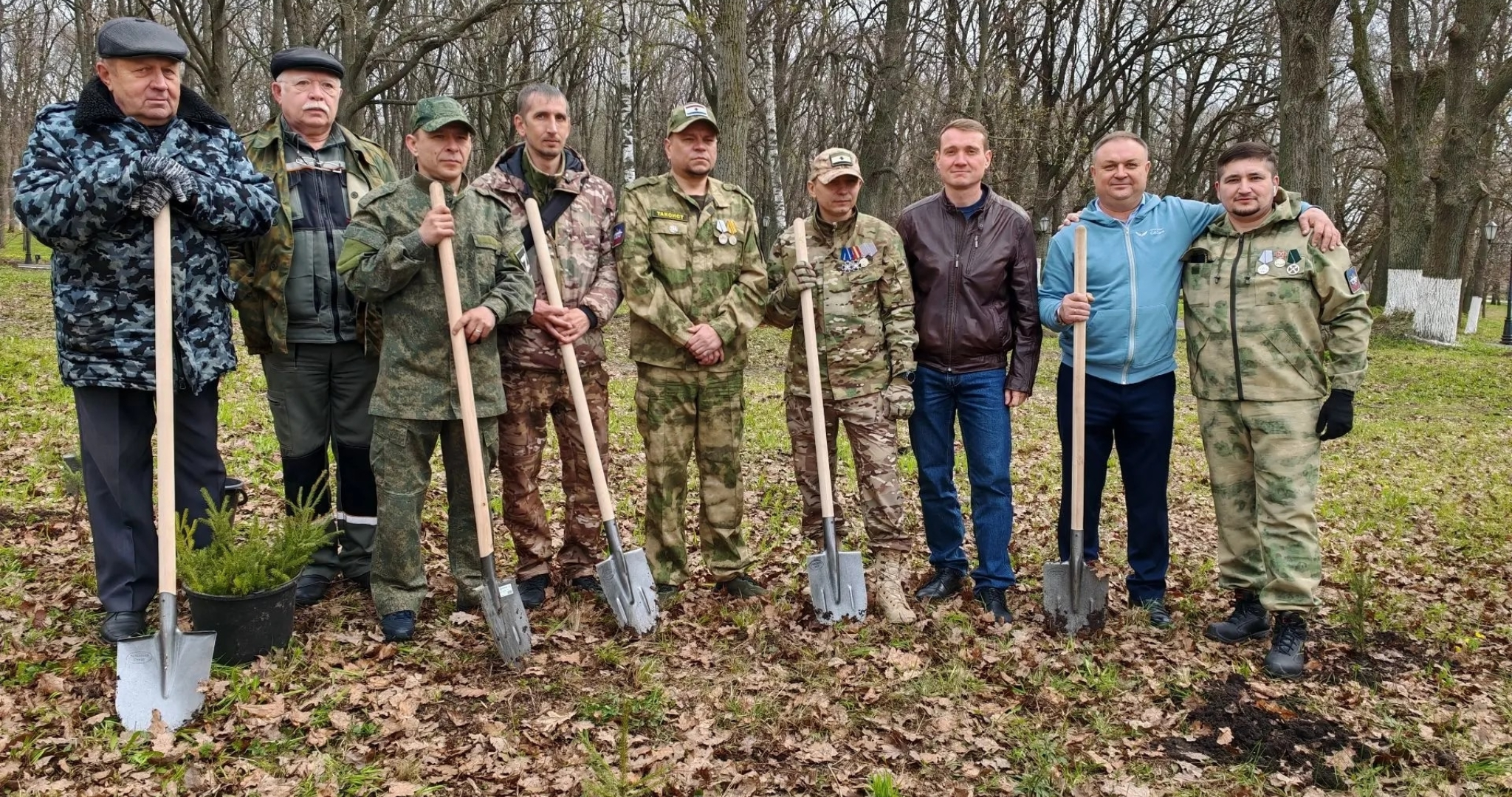 В Рузаевке появилась еловая аллея 