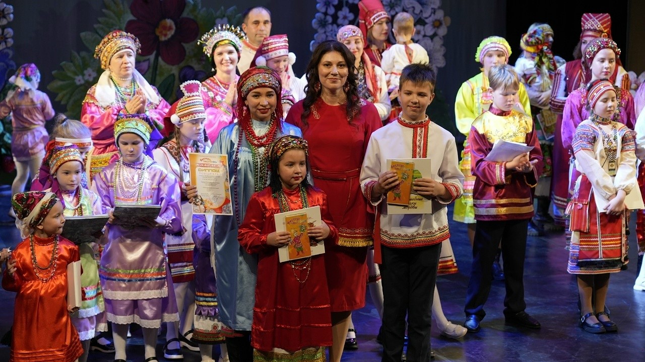 В Мордовии прошёл фестиваль детского национального костюма