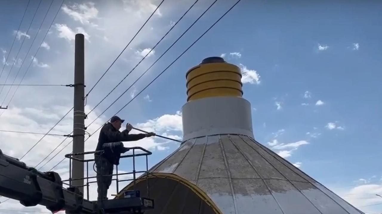 В Саранске обновили знаменитую «Лампочку» В Саранске обновили знаменитую «Лампочку»