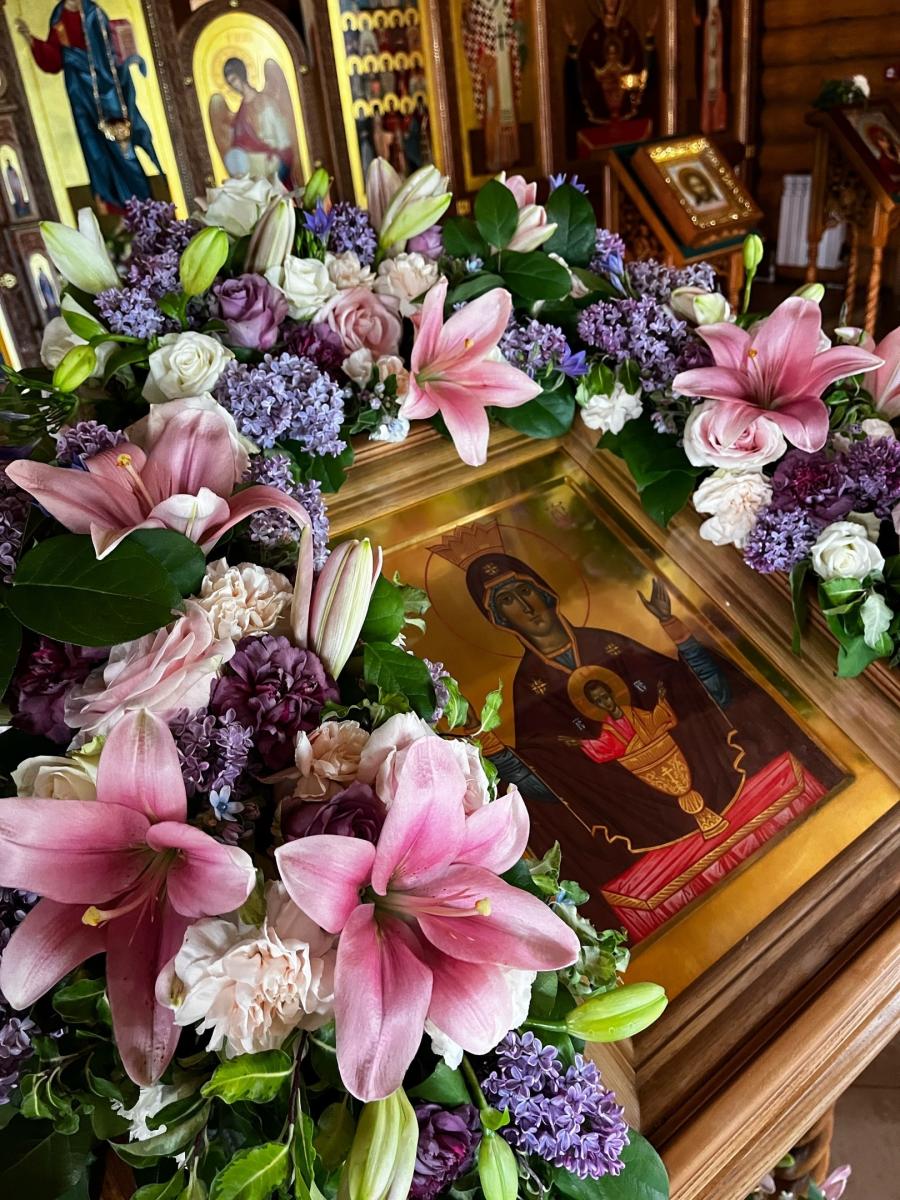 В Саранске храм иконы Божией Матери «Неупиваемая Чаша» отметил престольный праздник