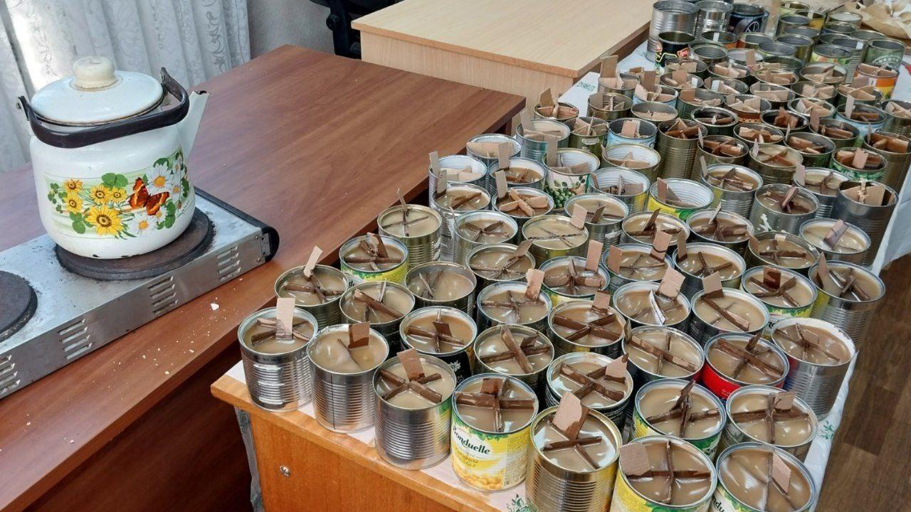 Окопные свечи сделали в Мордовии для СВО Окопные свечи сделали в Мордовии для СВО