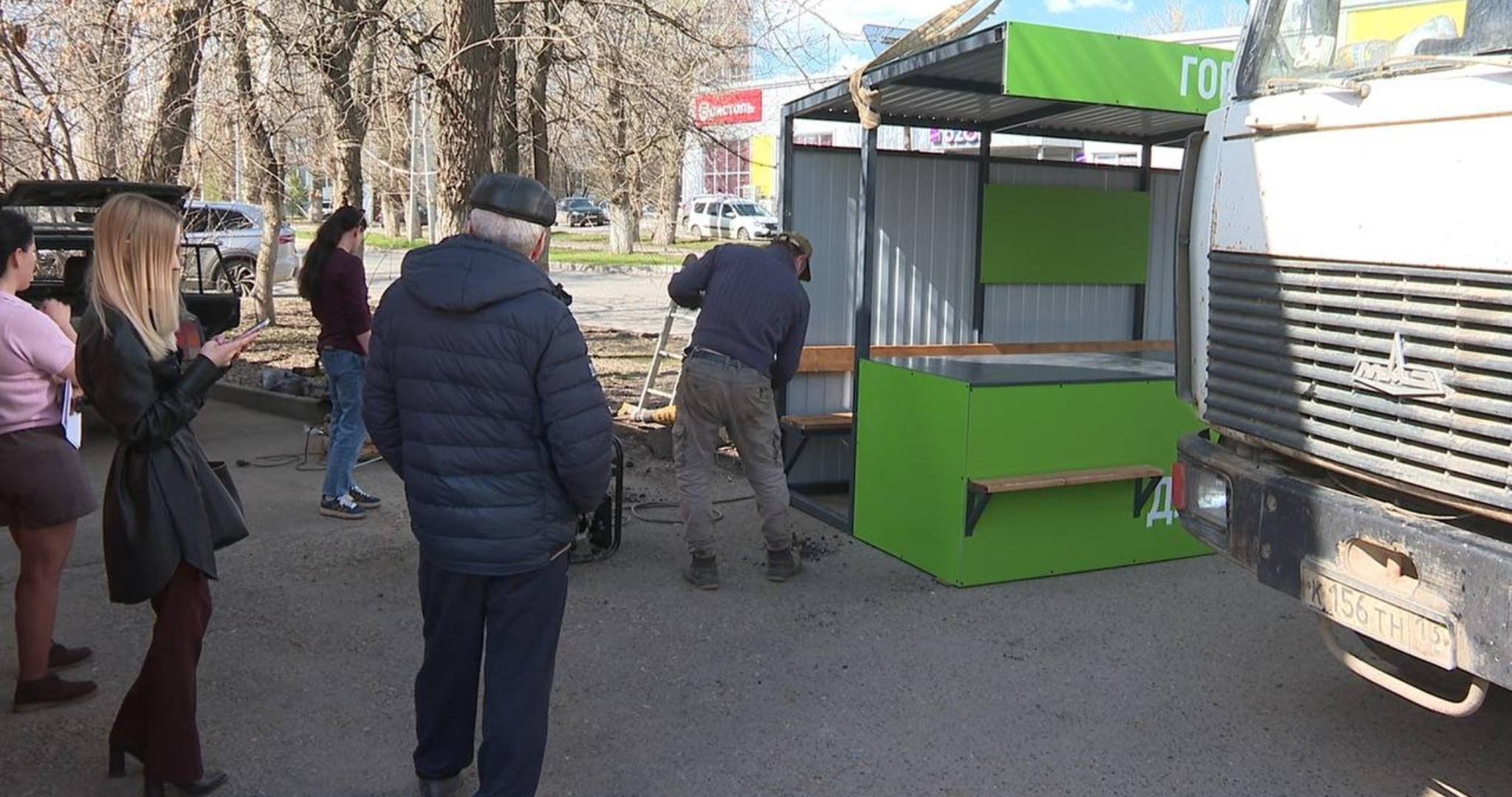 Для дачников в Саранске начали устанавливать новые мини-рынки 