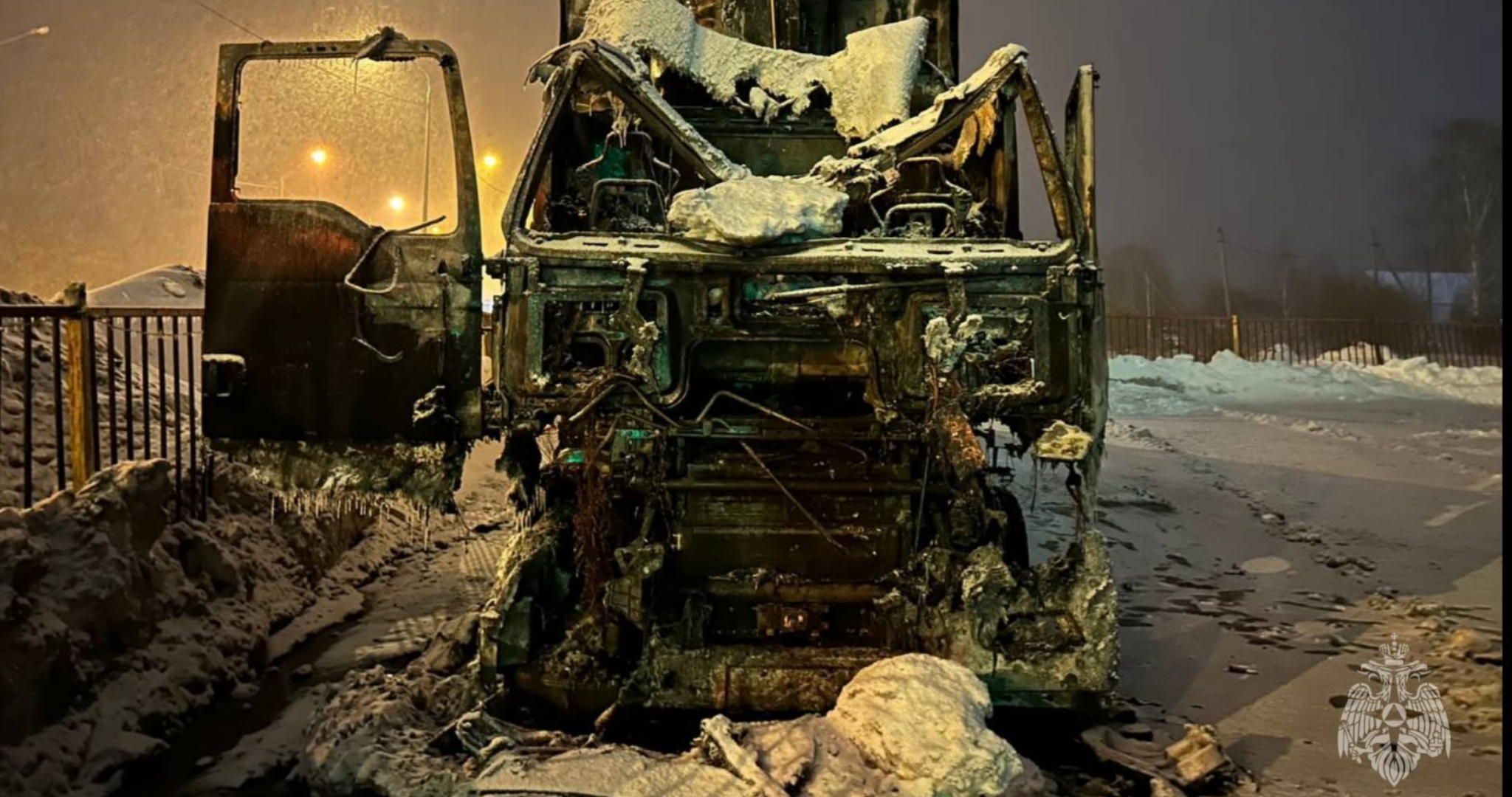 Утром в Мордовии загорелся грузовик пензенской транспортной компании 