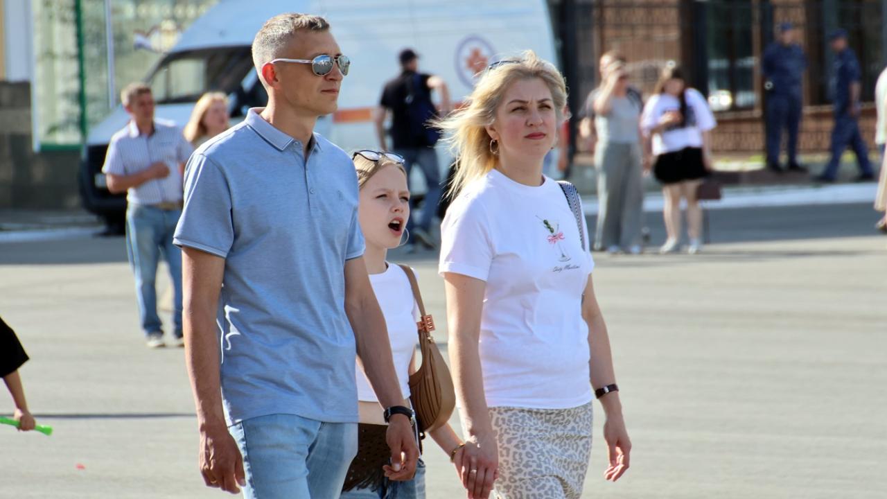 Парад, концерт и молебен - в Саранске отметят День семьи, любви и верности: 