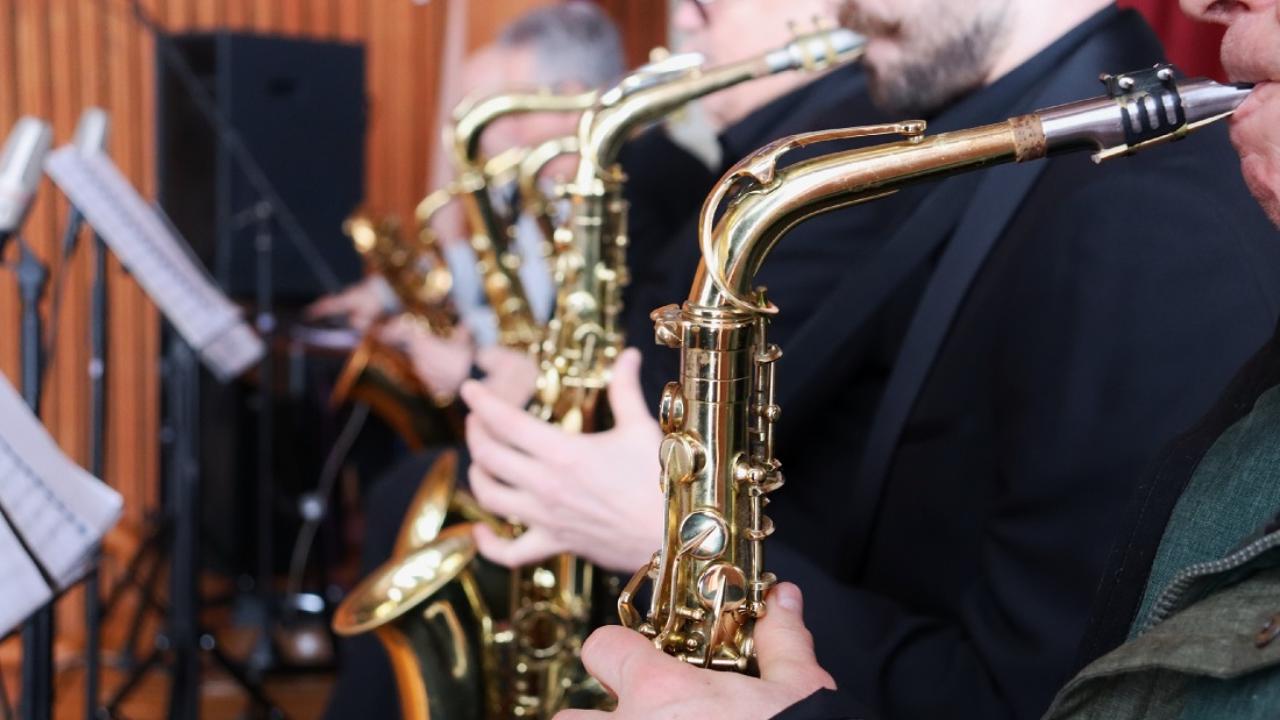 Жителей Саранска приглашают послушать «Джаз под Рождество»