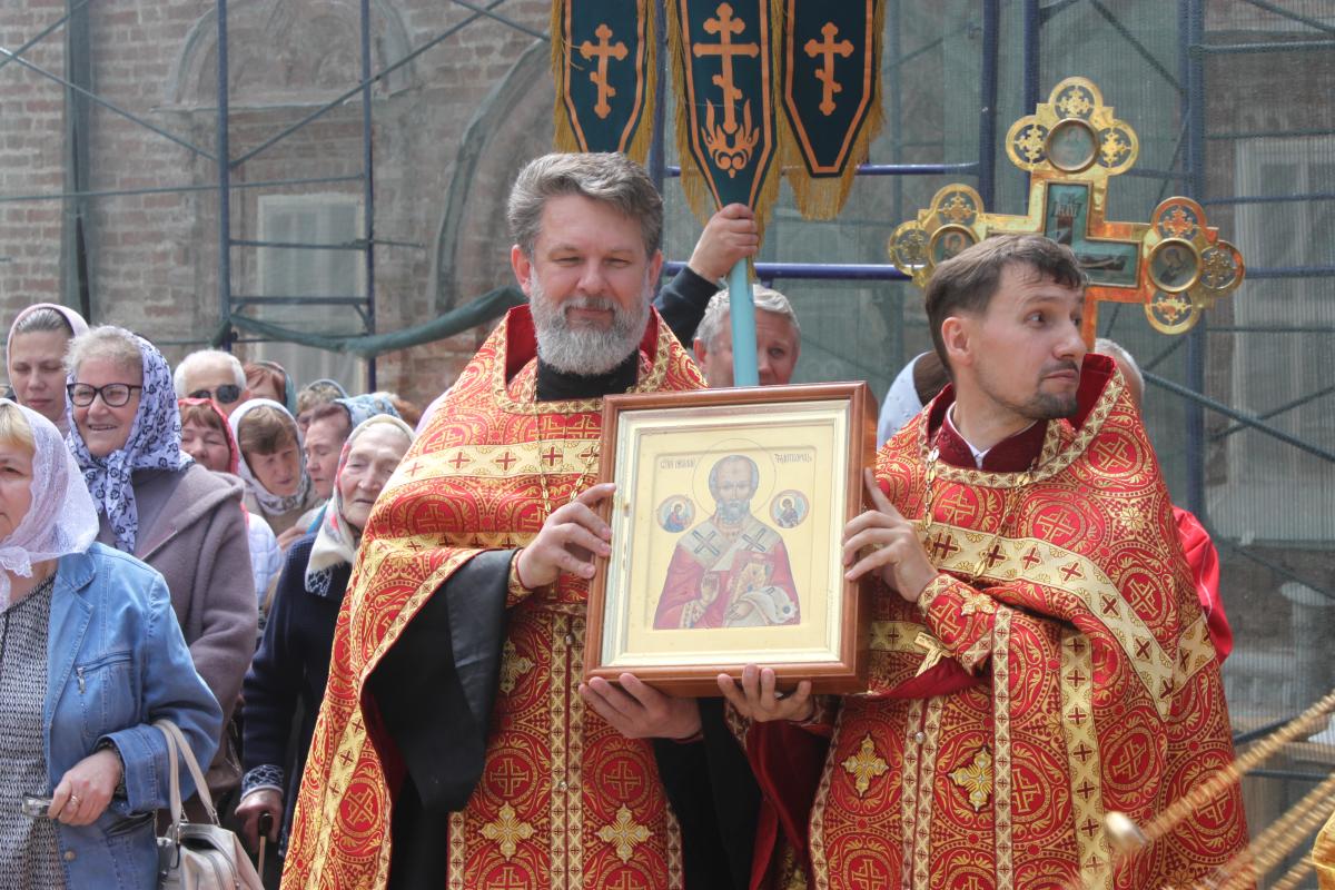 Икона Святителя Николая прибыла в Иоанно-Богословский собор Саранска