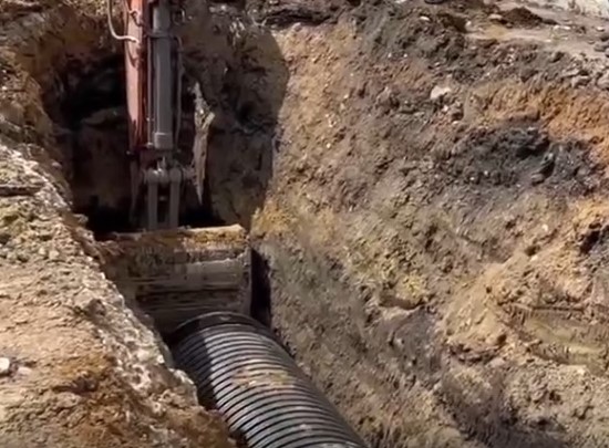 В столице Мордовии проверили ход работ по реконструкции канализационного коллектора на Саранской