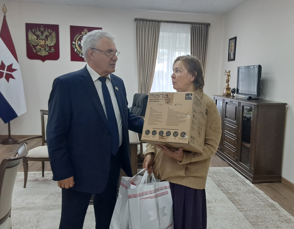 Семье погорельцев из Краснослободского района оказали помощь