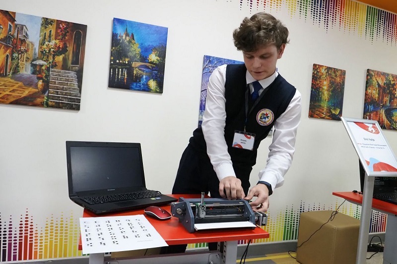 В Мордовии девятиклассник сконструировал принтер Брайля