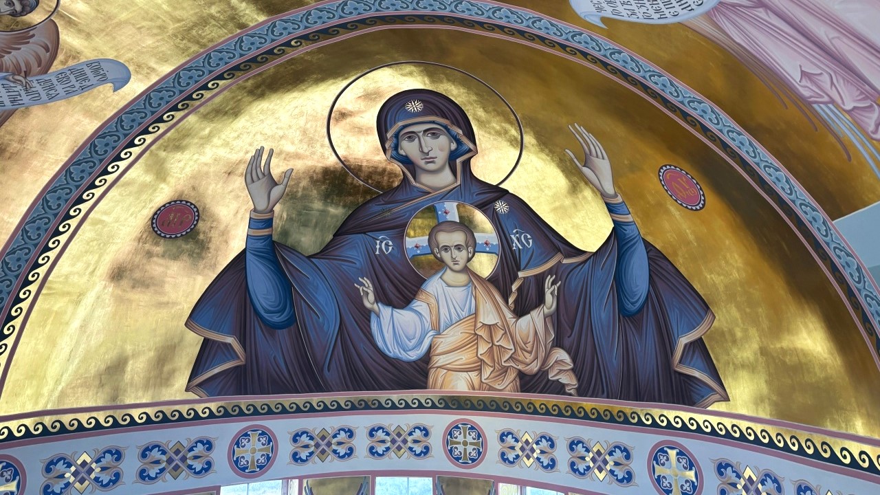 В Мордовии расписывают Свято-Никольский храм