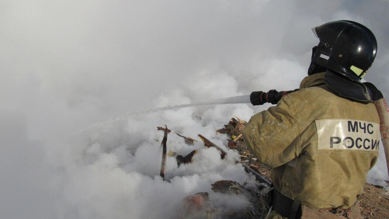 В Мордовии горит мусорный полигон 