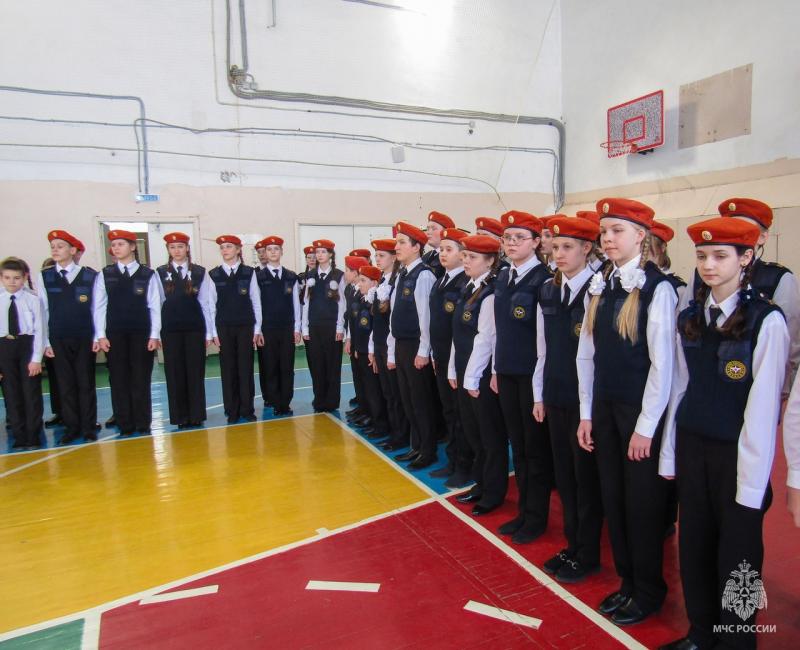 В Саранске прошел смотр строя и песни среди кадетских классов