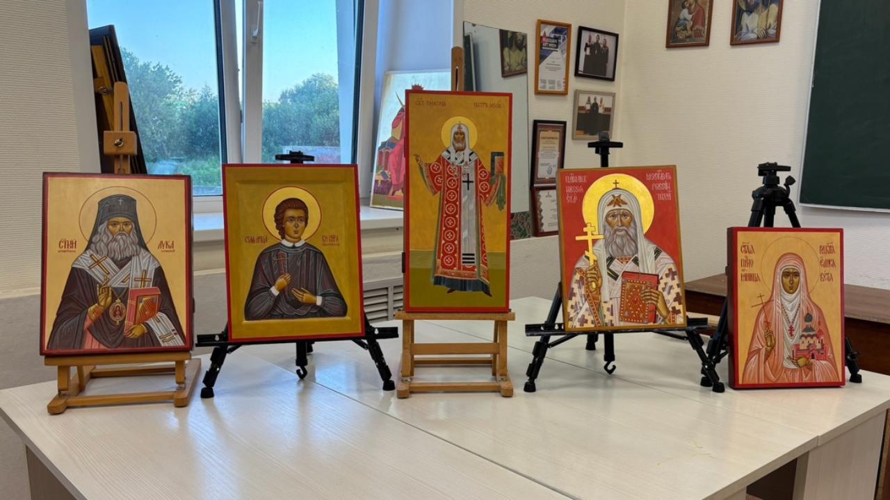 В Саранске открылась выставка икон В Саранске открылась выставка икон