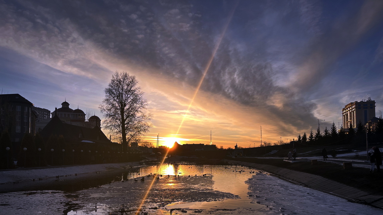 Россиян предупреждают о мощных магнитных бурях уровня G3-G4 