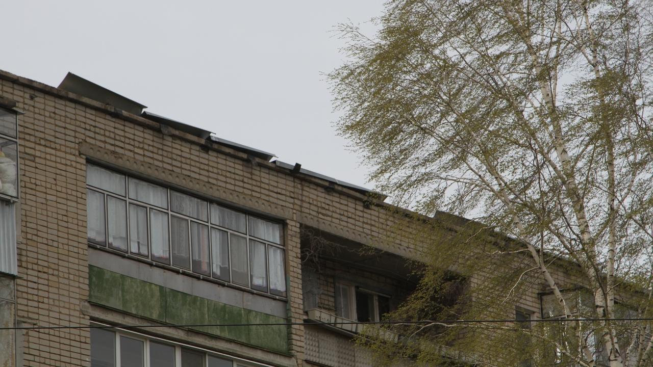 Сильный ветер не оставляет Мордовию