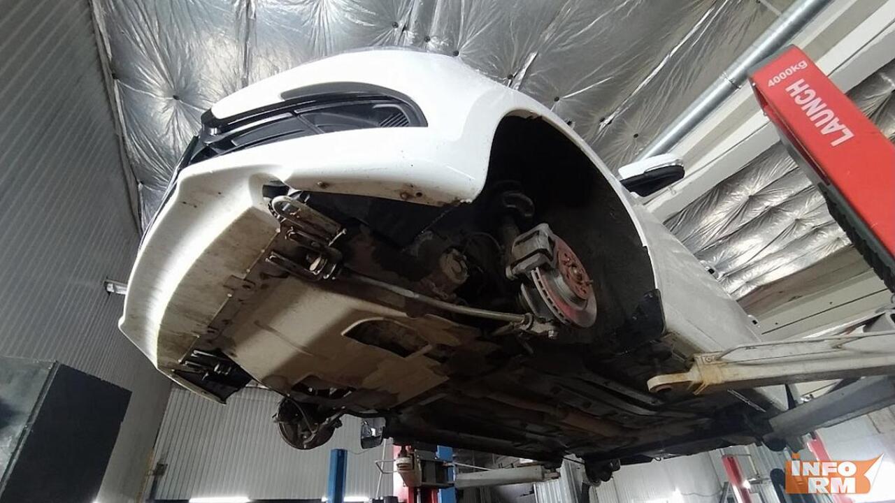 В Мордовии владелец «Лексуса» остался без денег и без запчастей