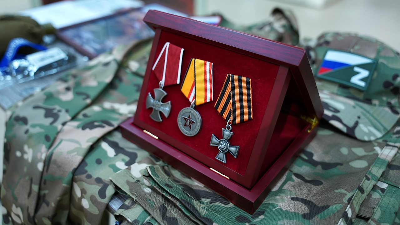 Жительница Мордовии передала в музей вещи погибшего в ходе СВО мужа