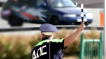 В Мордовии госавтоинспектору предложили взятку в валюте