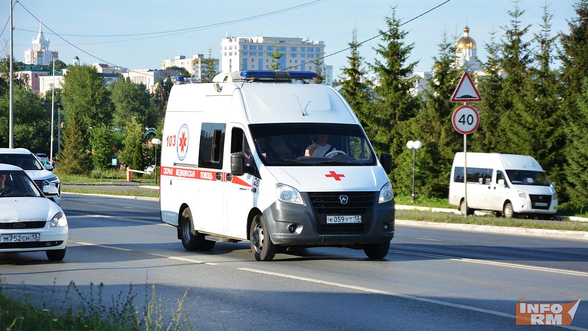 В Мордовии ночью пешеход погиб под колёсами кроссовера