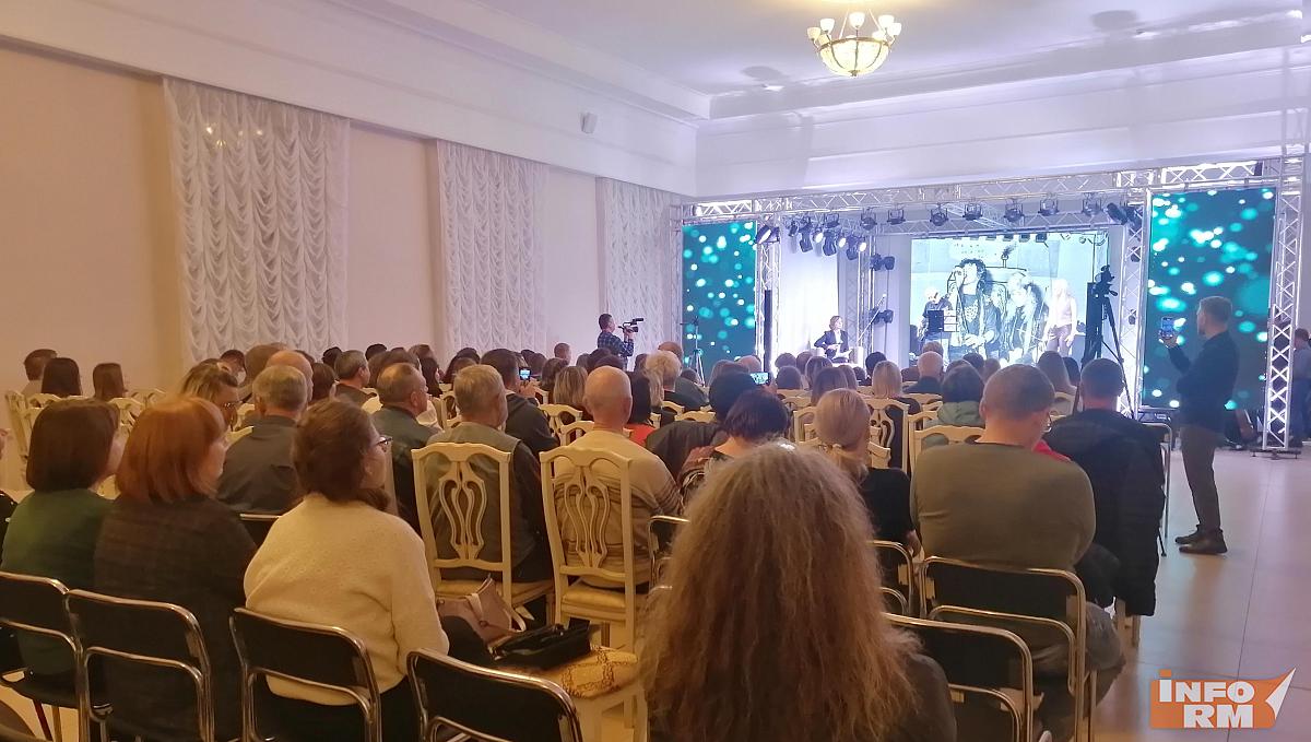Вечер песен Цоя в Рузаевке прошёл с аншлагом Вечер песен Цоя в Рузаевке прошёл с аншлагом