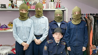 Школьники Мордовии учились шить балаклавы