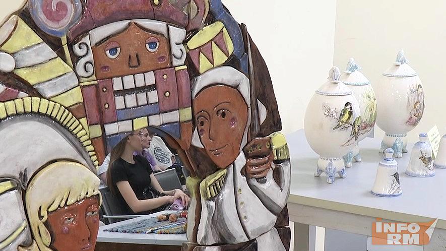 В Саранске открылась выставка керамики «По реке времени»