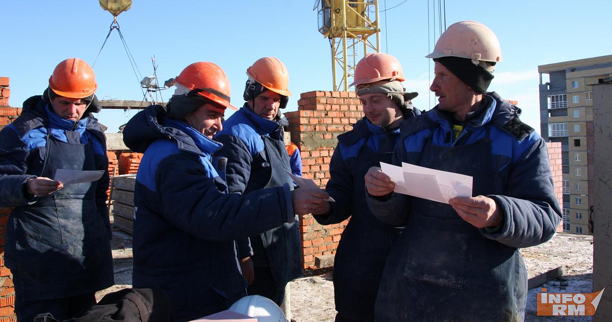 Названы самые скучные профессии в России 