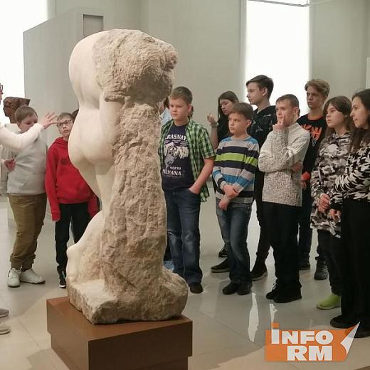 Подросткам предлагают вести мам в Музей Эрьзи