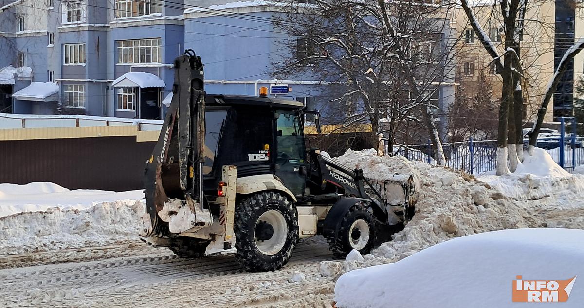 Бизнесмены в Мордовии подключились к уборке снега 