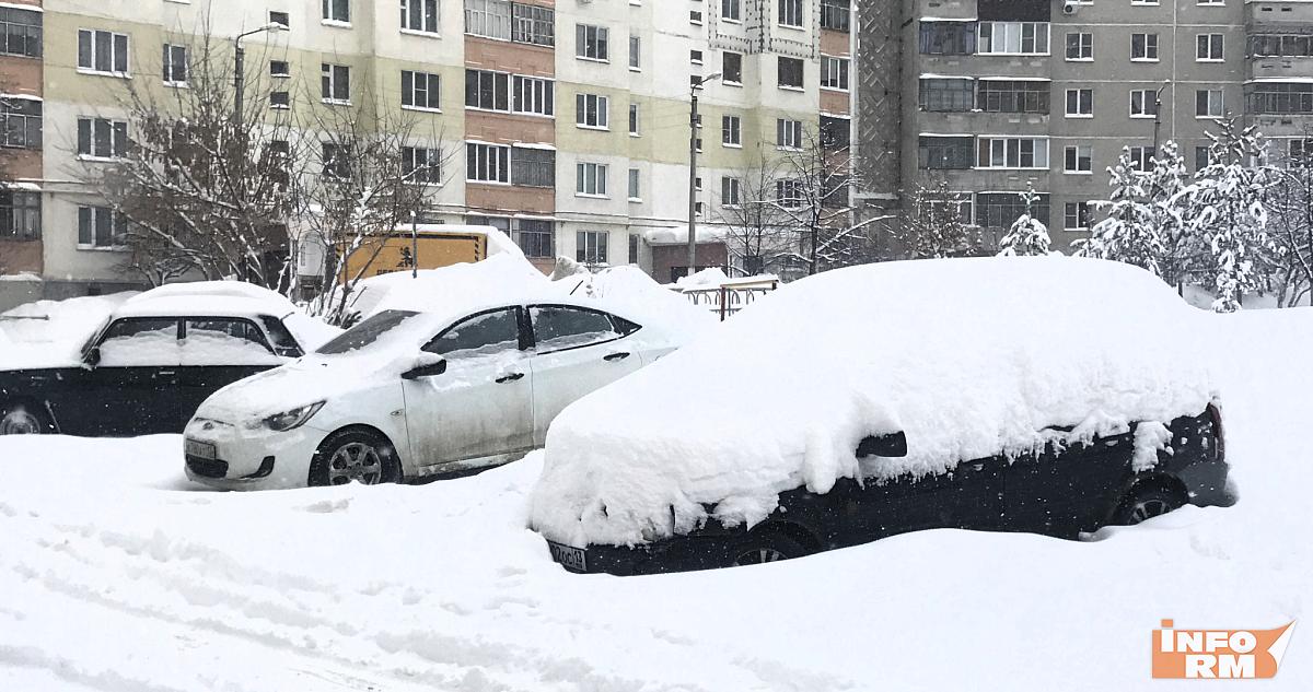 Можно ли сделать личную парковку во дворе: ответ чиновников 