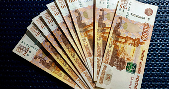 Кому положена 13-я зарплата 