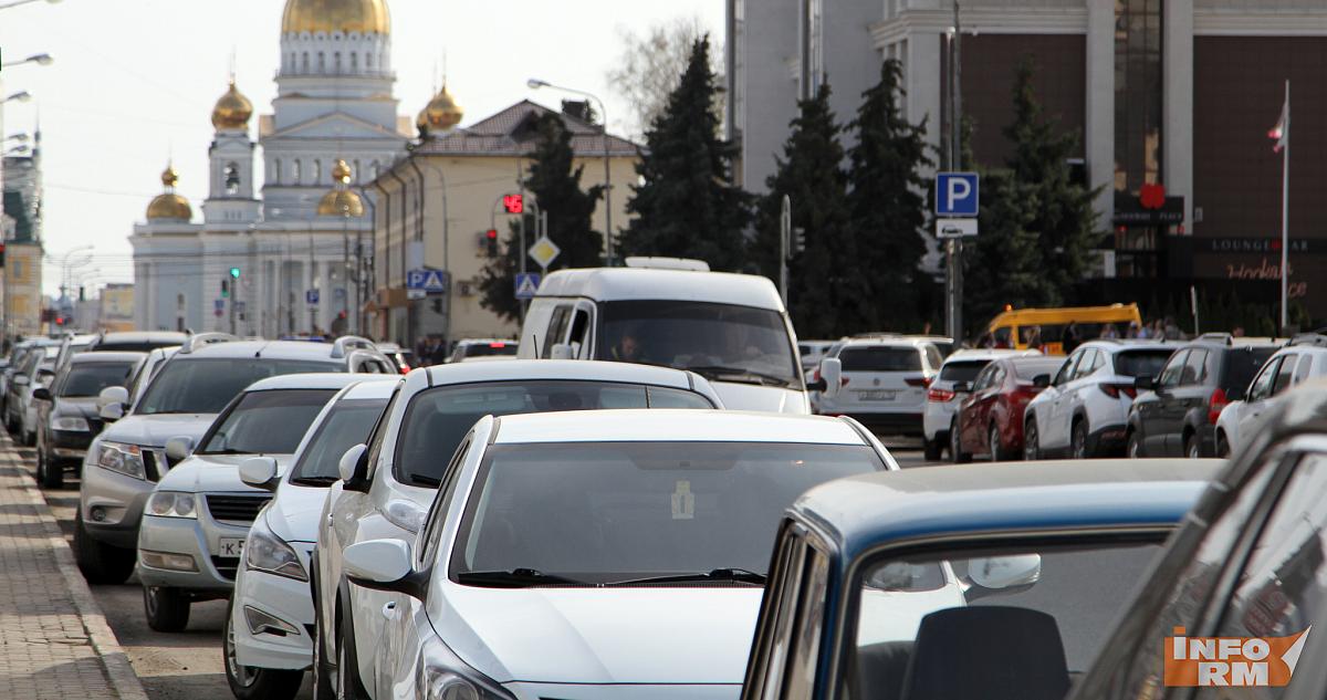 В школьную программу предложили включить уроки вождения 