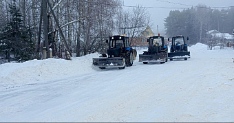 На борьбу со снегом в Мордовии выехали лесные трактора 